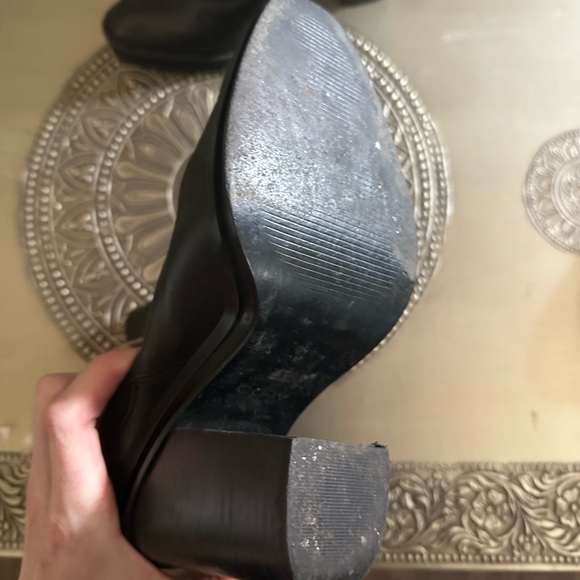 Aldo black leather stacked heel booties size 6 - Picture 3 of 4